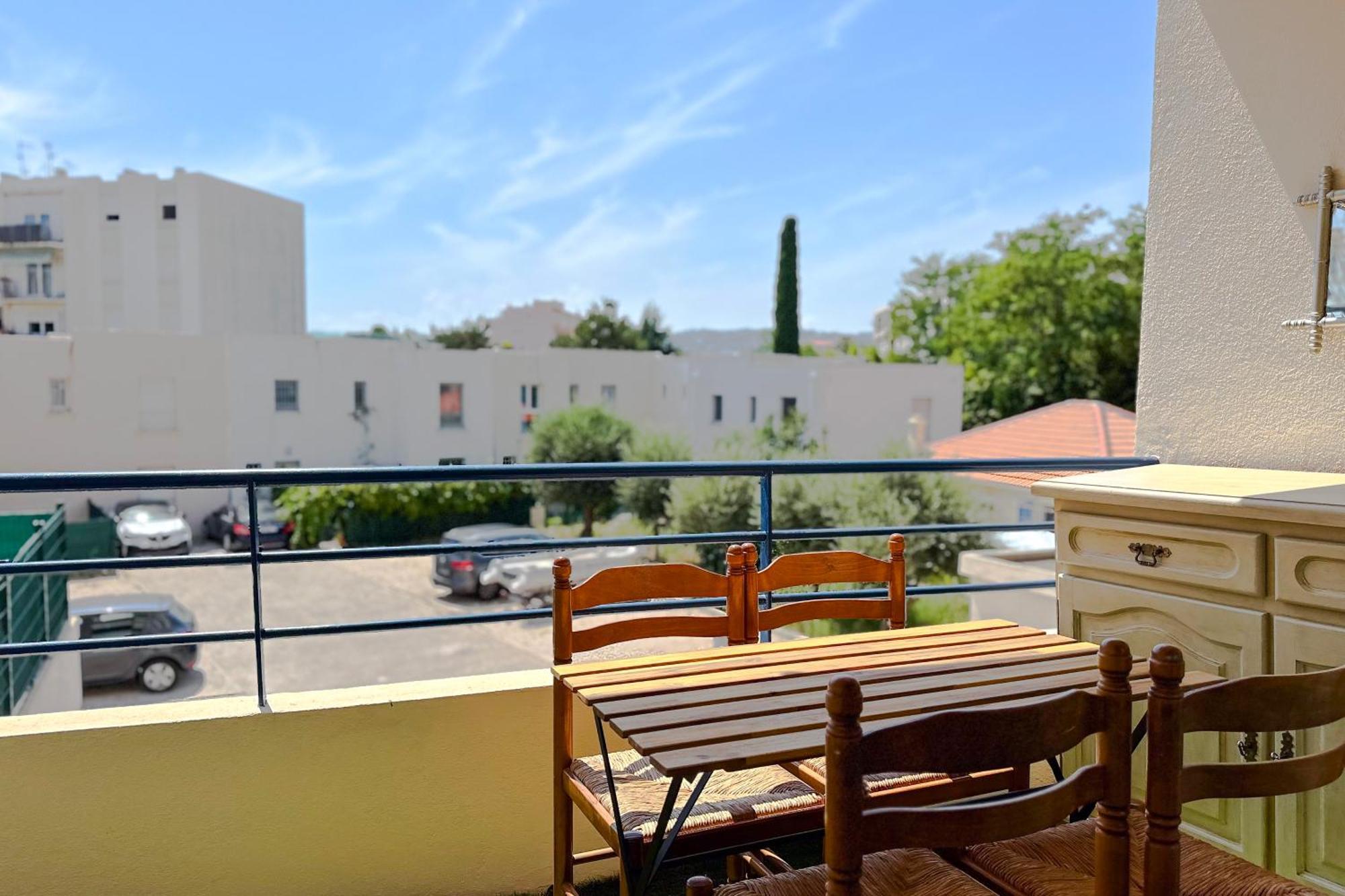 Poincare 4 - Lumineux, Renove, Central Et Calme A Juan Les Pins Antibes Eksteriør billede